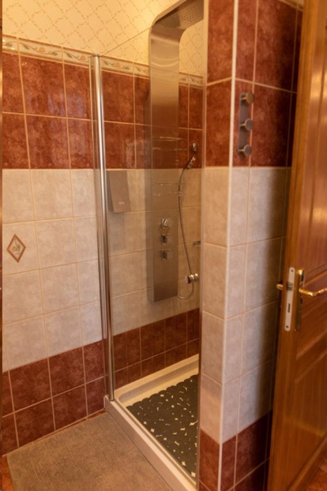 An image presenting the room